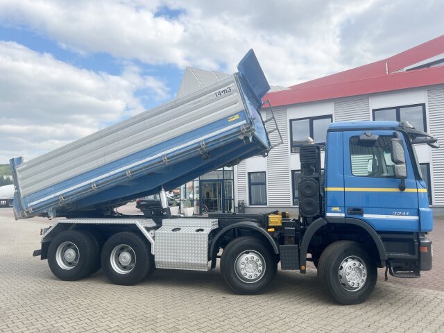 Mercedes-Benz Actros