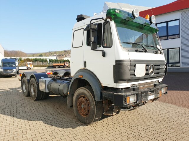 Mercedes-Benz -