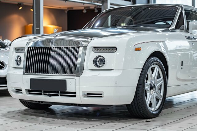 ROLLS-ROYCE (GB) Phantom