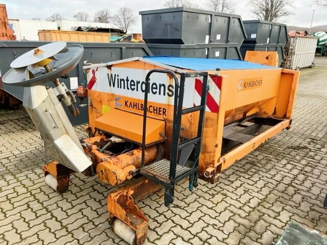 GMEINERSTA 4000 LTC, Salzstreuer ca.4m³, Abrollaufnahme!