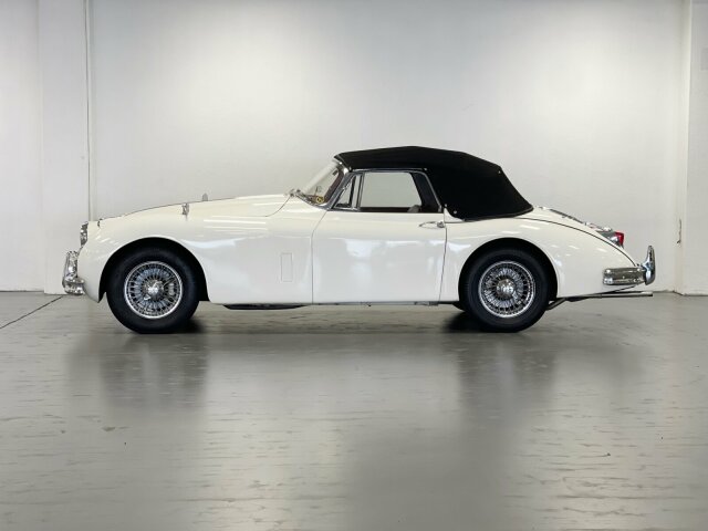 Jaguar XK