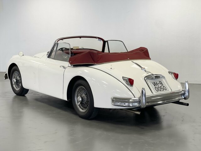 Jaguar XK