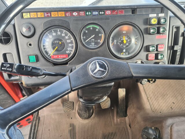 Mercedes-Benz -