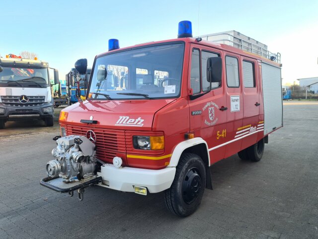 Mercedes-Benz -