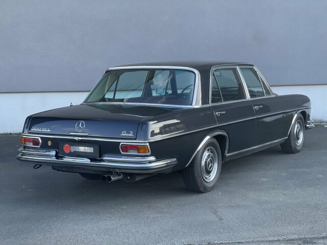Mercedes-Benz 300