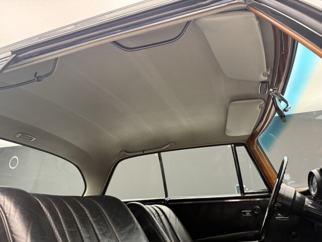 Mercedes-Benz 280