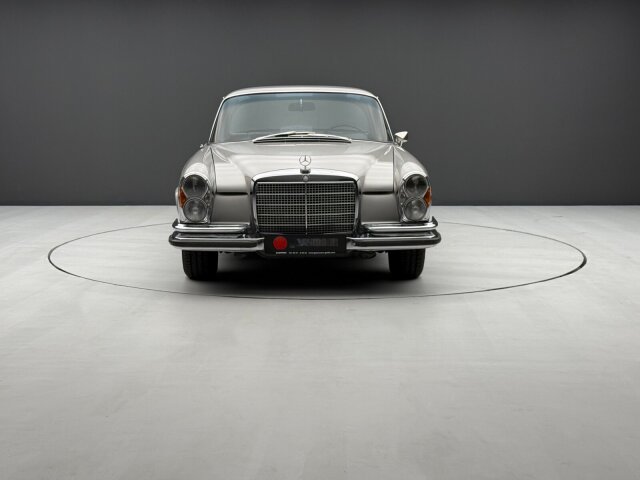 Mercedes-Benz 280