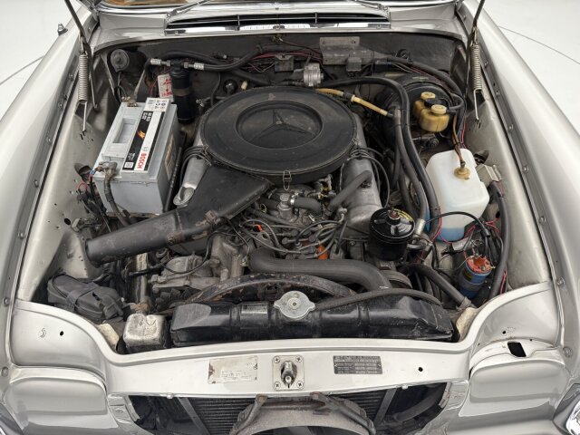 Mercedes-Benz 280