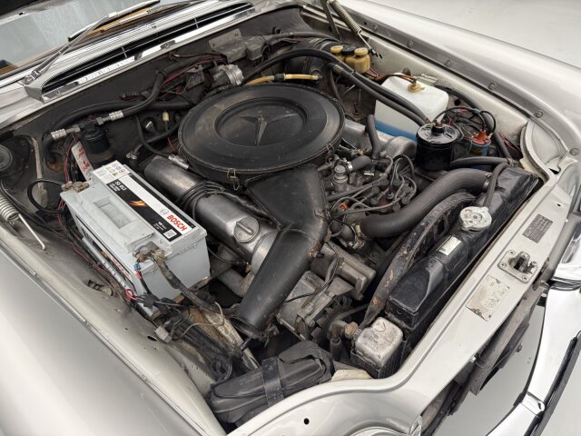 Mercedes-Benz 280