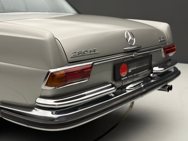 Mercedes-Benz 280