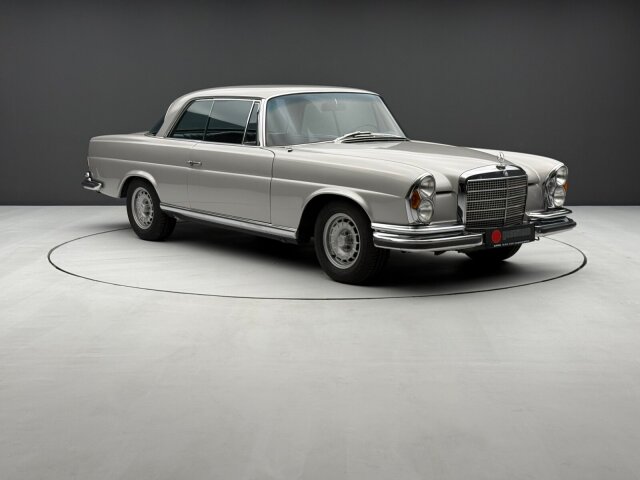 Mercedes-Benz 280