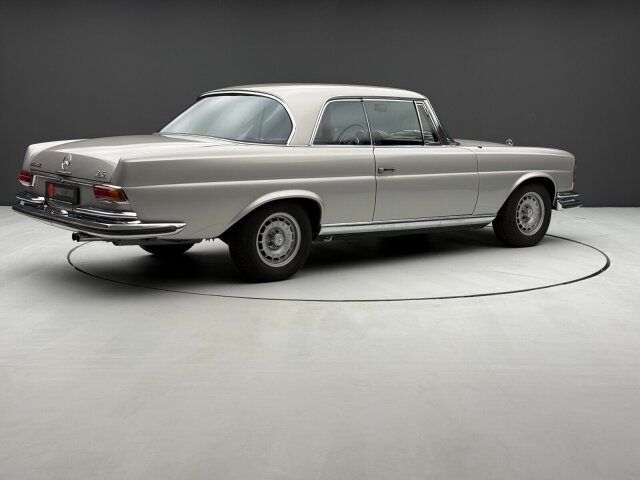 Mercedes-Benz 280