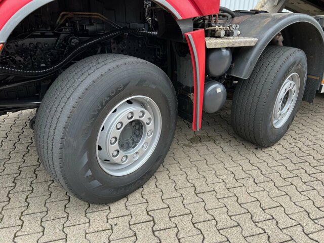 Mercedes-Benz Arocs