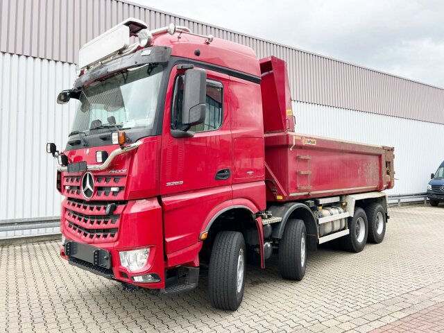 Mercedes-Benz Arocs