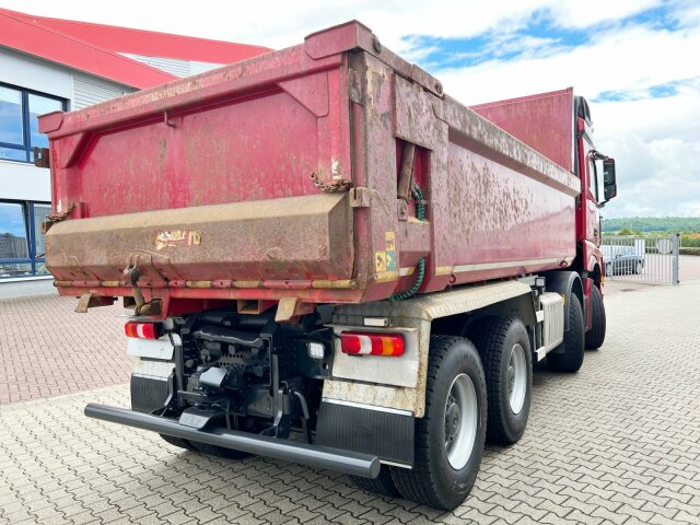 Mercedes-Benz Arocs