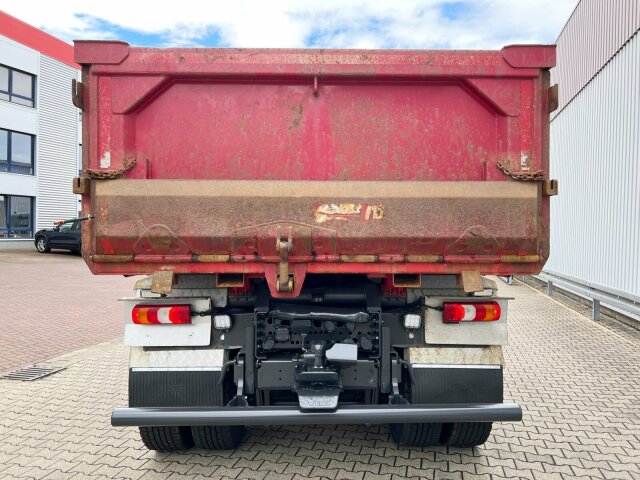 Mercedes-Benz Arocs