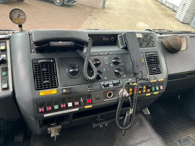 MAN M2000