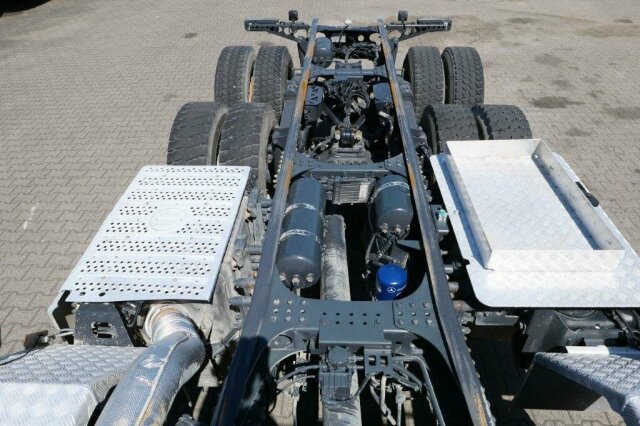 DAIMLER-BENZ Arocs