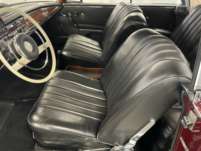 MERCEDES-BENZ 220
