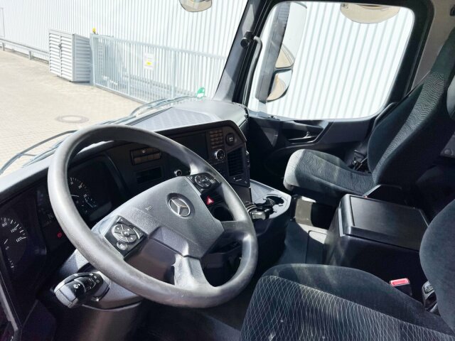 DAIMLER-BENZ Arocs