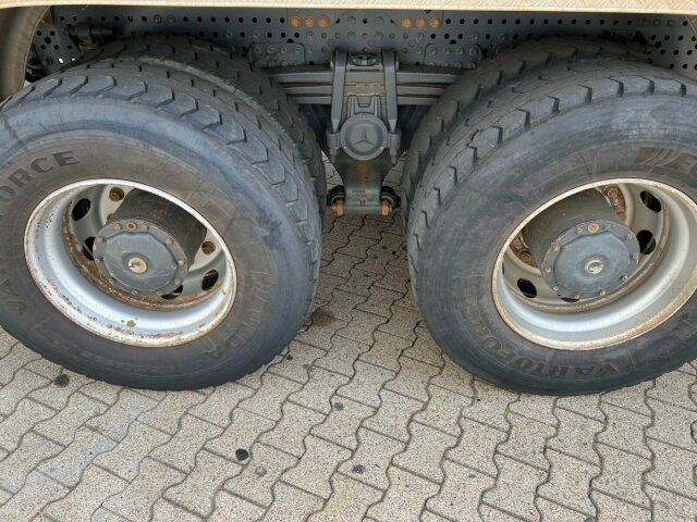 DAIMLER-BENZ Arocs