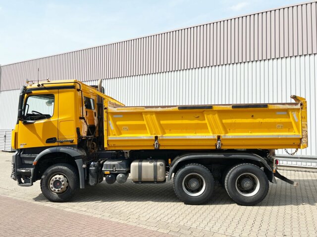 DAIMLER-BENZ Arocs