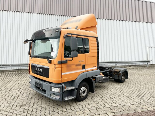 MANTGL 8.220 4X2 BL