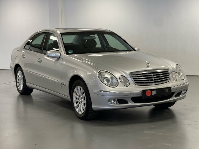 Mercedes-Benz E 240