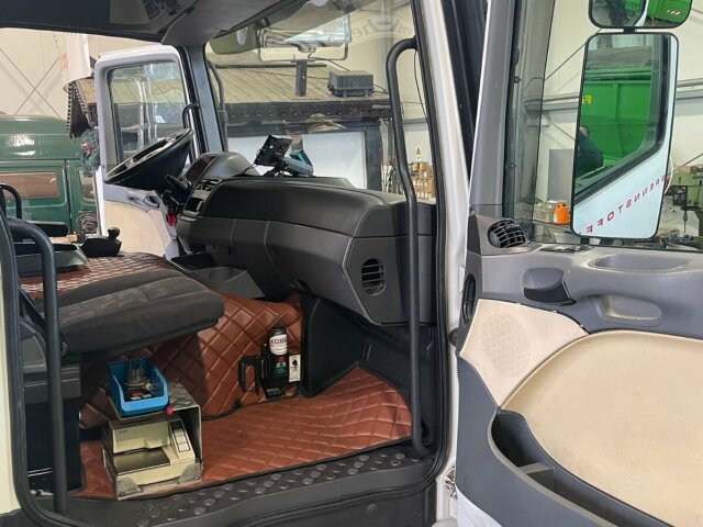 Mercedes-Benz Actros