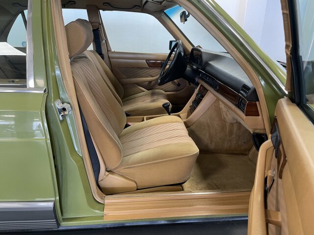 Mercedes-Benz 280