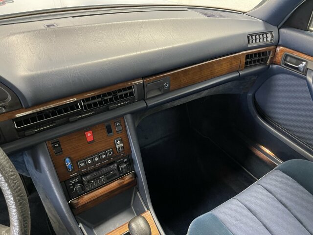 Mercedes-Benz 280