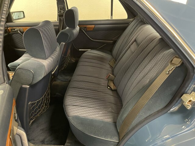 Mercedes-Benz 280