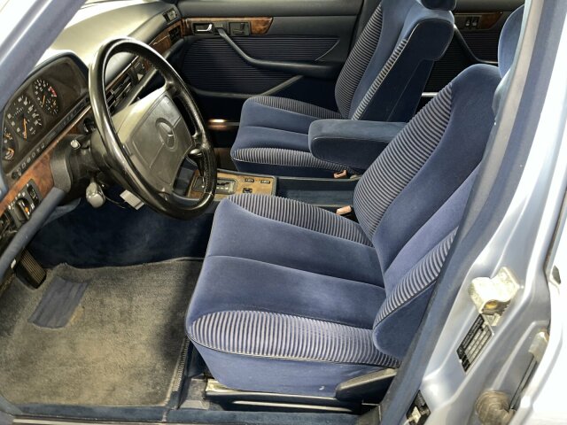 Mercedes-Benz 420