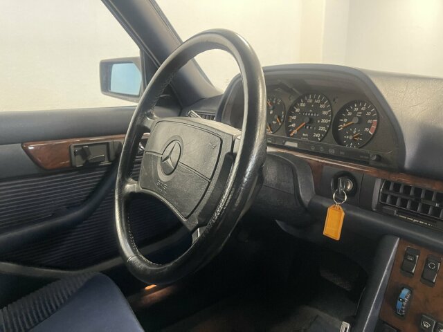 Mercedes-Benz 420