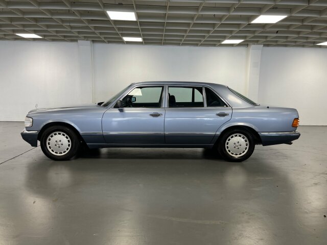 Mercedes-Benz 420