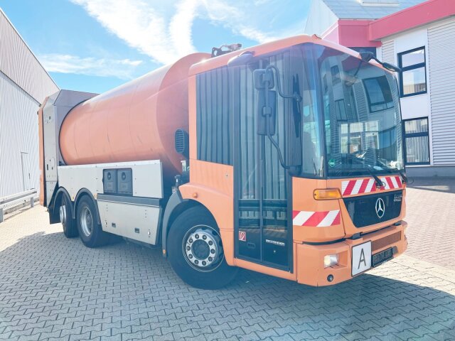 DAIMLER-BENZ Econic