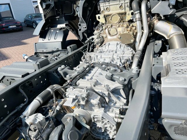 DAIMLER-BENZ Arocs