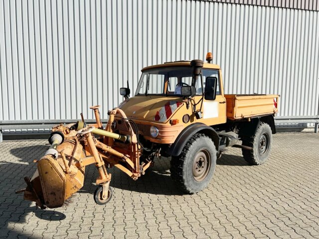 UnimogU84 406 4x4, Kommunalhydraulik, Zapfwelle vorn & hinten, EX-Kommune