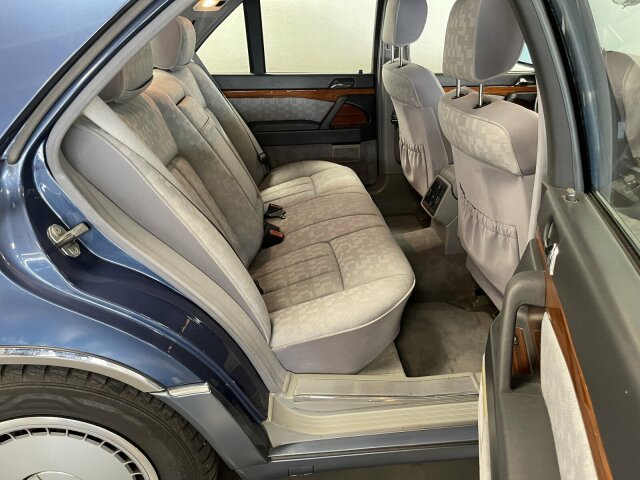 Mercedes-Benz S 320