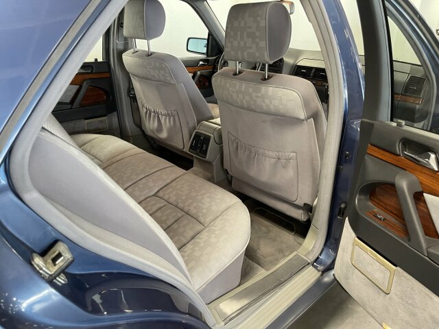 Mercedes-Benz S 320