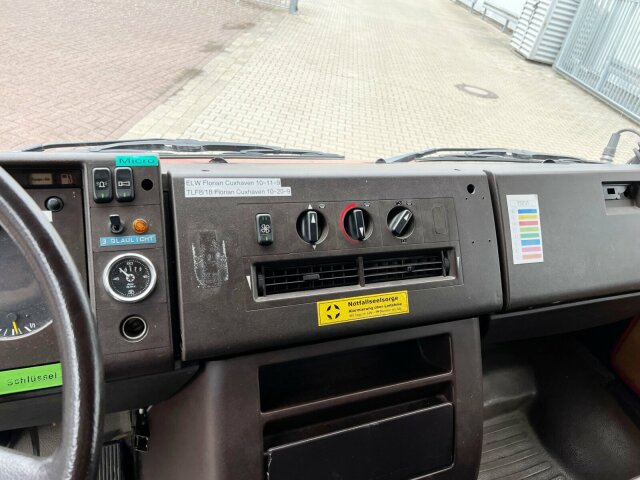 Mercedes-Benz -