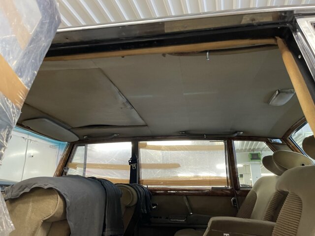 Mercedes-Benz 600