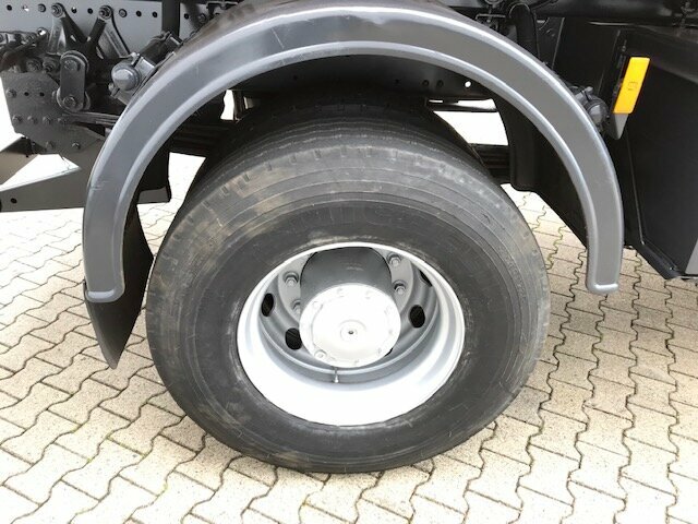 DAIMLER-BENZ Atego
