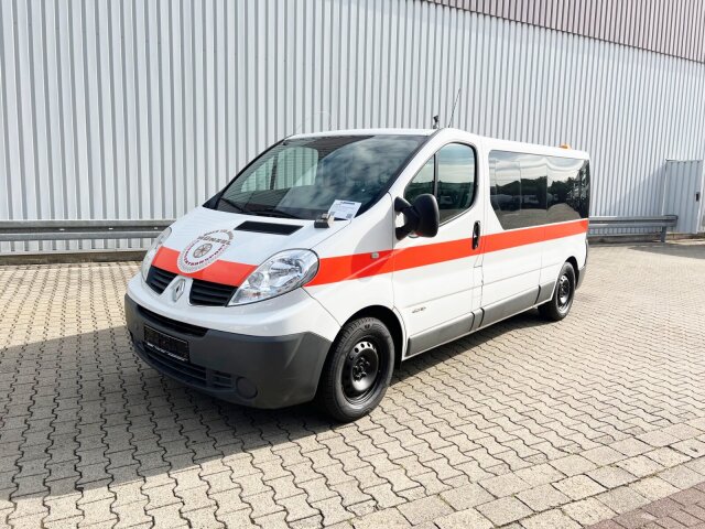 RenaultTrafik 2.0 dCi115 4x2, Krankentransporter
