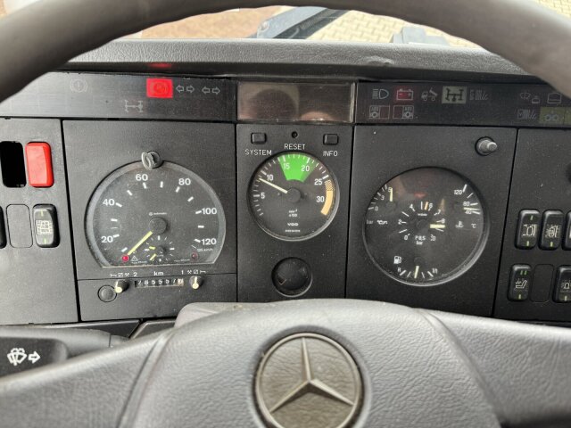 Mercedes-Benz -