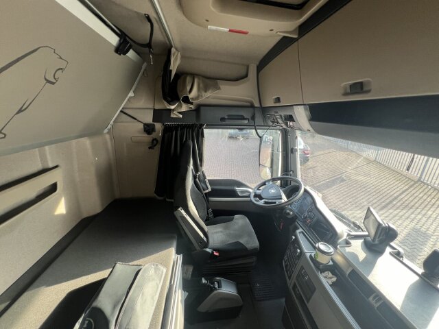 MAN TGX