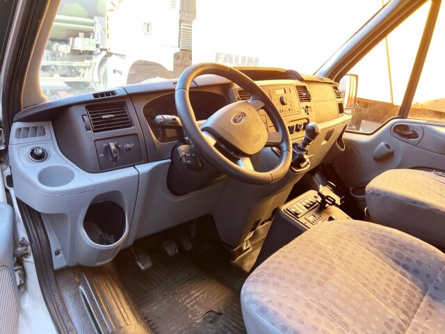 Ford -