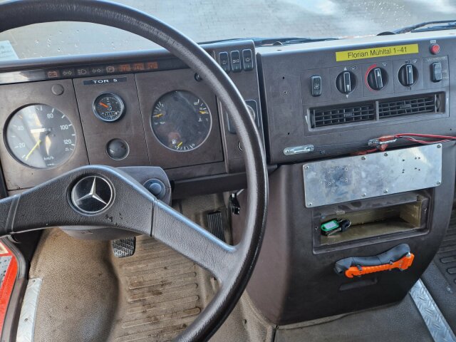 Mercedes-Benz -