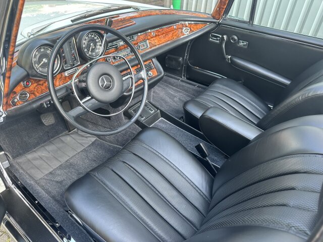 MERCEDES-BENZ 280