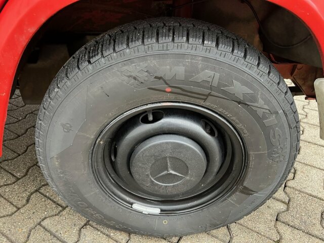 Mercedes-Benz -